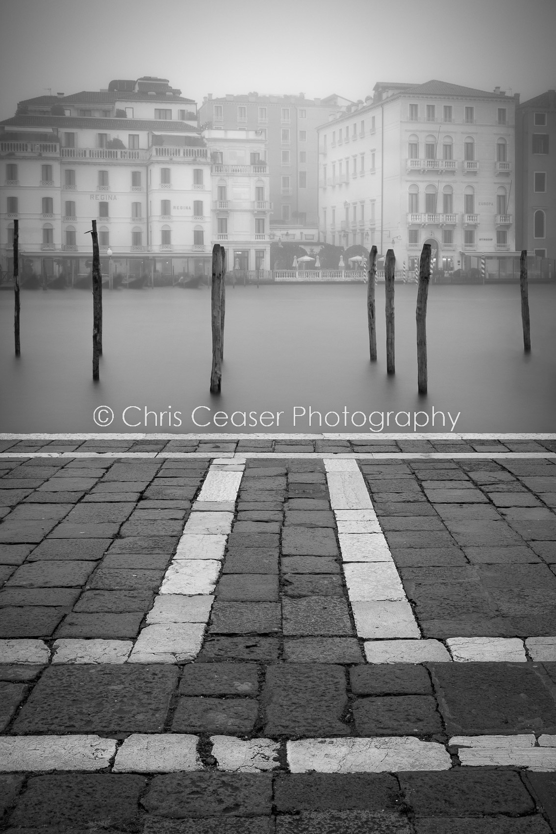 Lines In The Fog, Venice