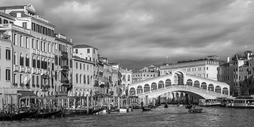 Approaching Rialto Bridge, venice