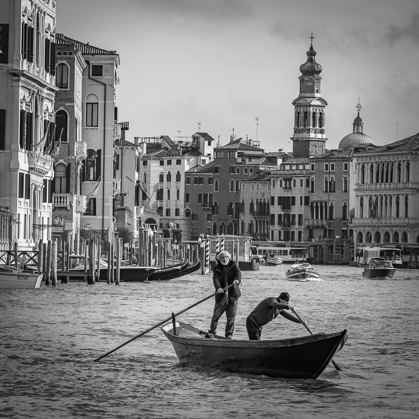 The Batelina, Grand canal